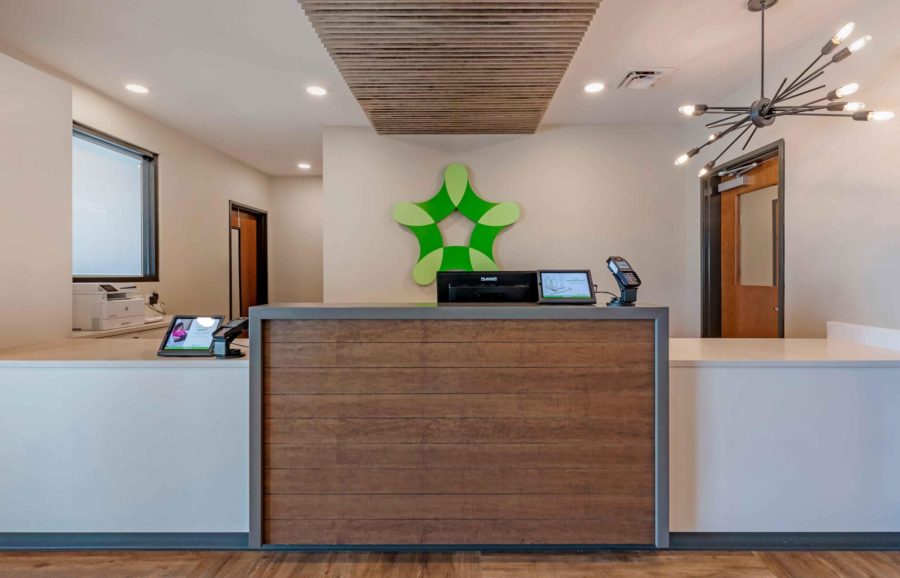 Lobby and Guest Check-in | Extended Stay America Premier Suites Melbourne I95