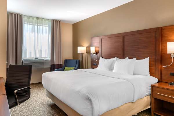  - Comfort Inn & Suites Clarkston