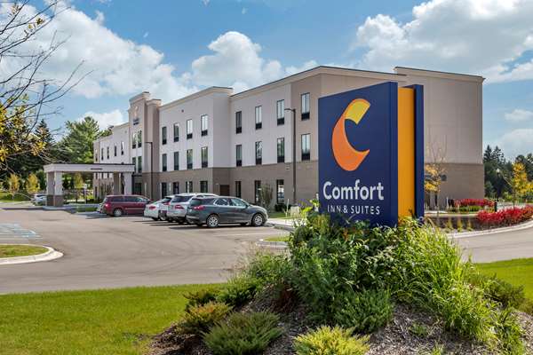 Exterior view - Comfort Inn & Suites Clarkston
