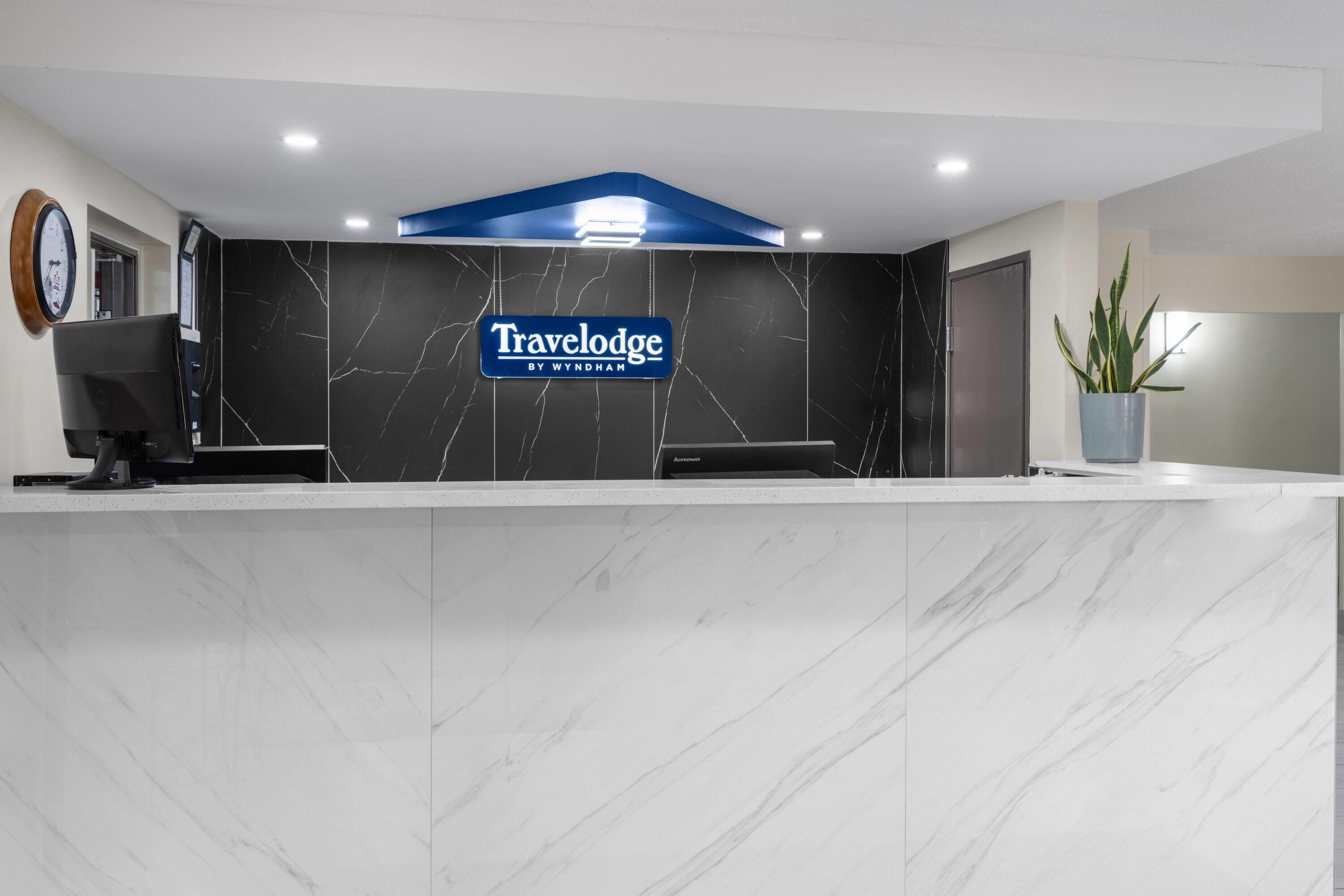 Reception | Travelodge by Wyndham Fargo