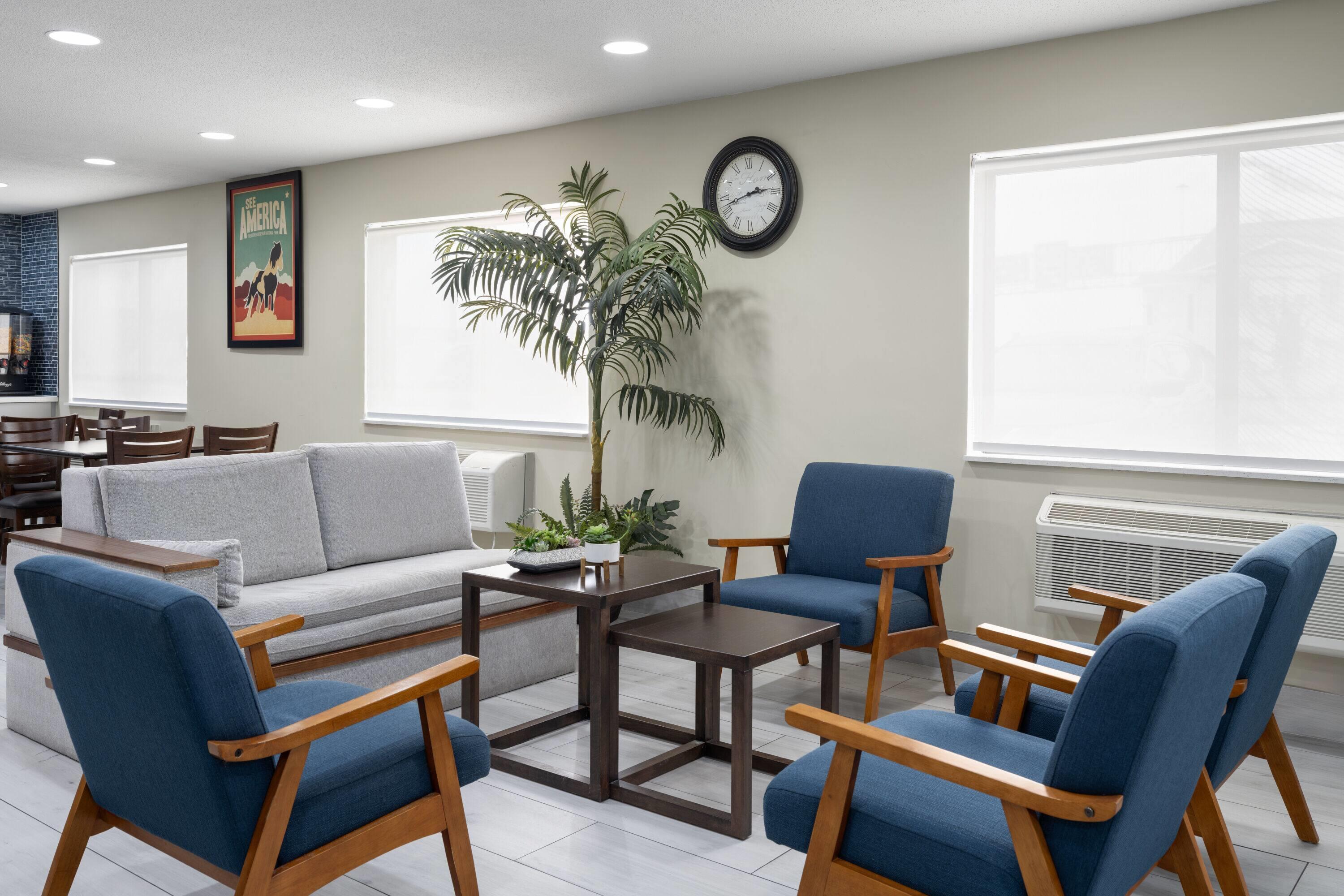 Lobby | Travelodge by Wyndham Fargo