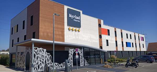 Kyriad Prestige Amiens - Poulainville — Outdoors