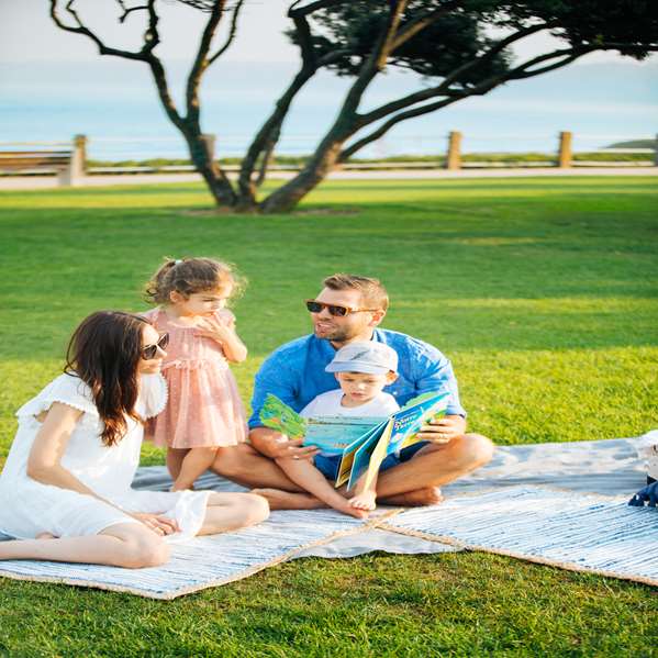 Exterior view - Pantai Inn La Jolla