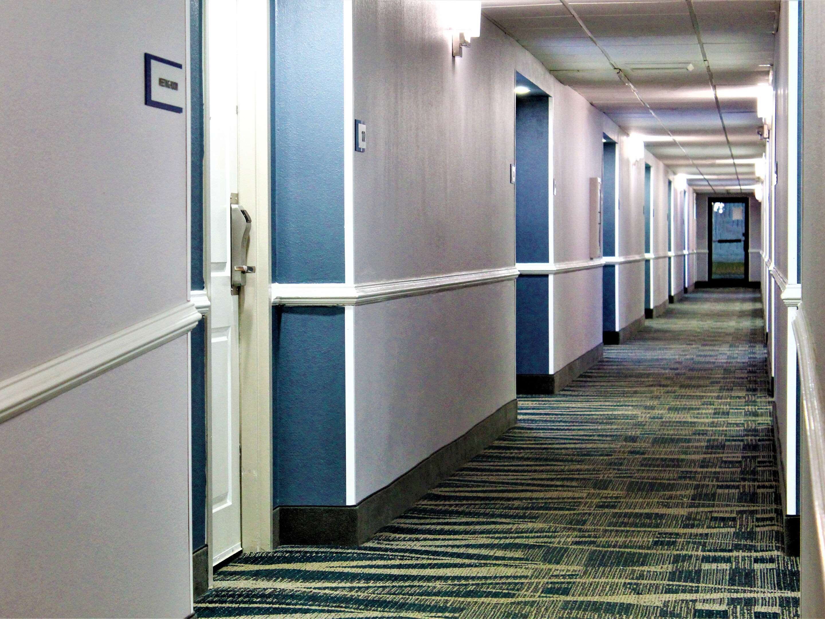 Corridor | Sleep Inn Indianapolis East