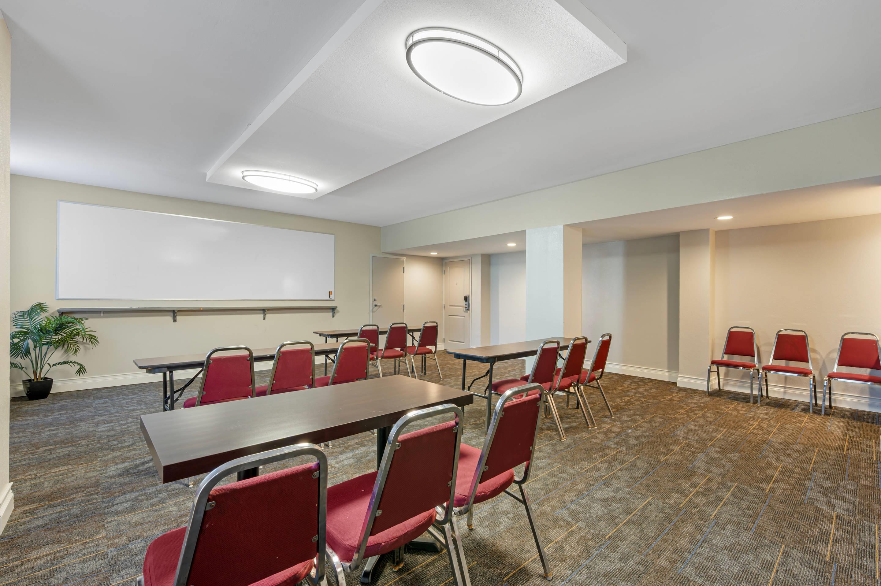 Meeting room | Sleep Inn Indianapolis East