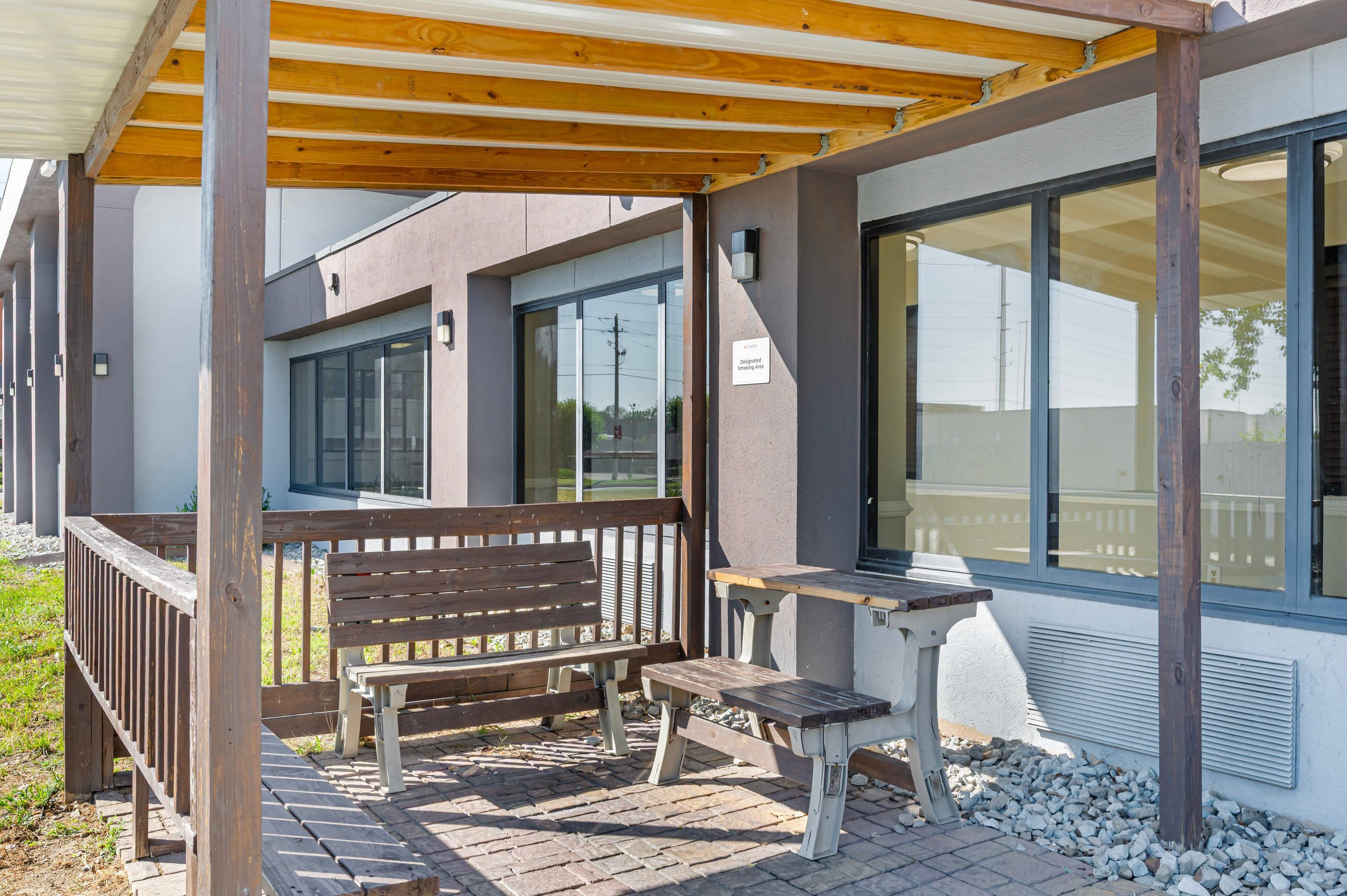 Hotel patio | Sleep Inn Indianapolis East