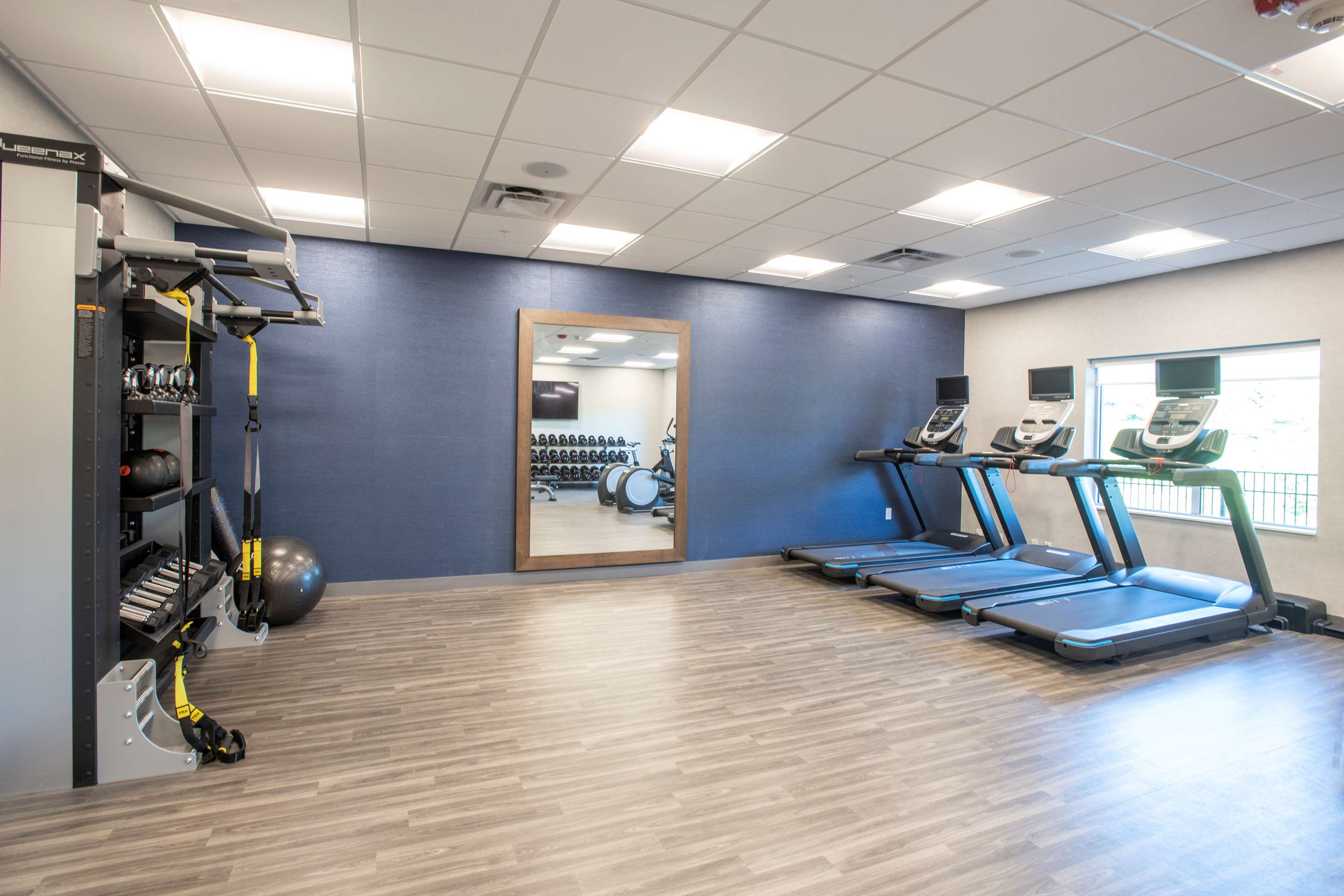 Health club fitness center gym | Hampton Inn by Hilton Richwood Cincinnati South