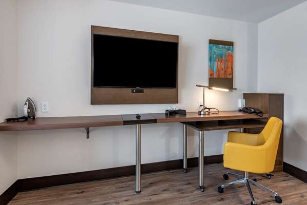 Suite - MainStay Suites Colorado Springs