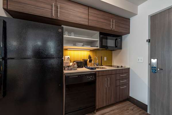Suite - MainStay Suites Colorado Springs