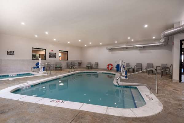 Pool - MainStay Suites Colorado Springs