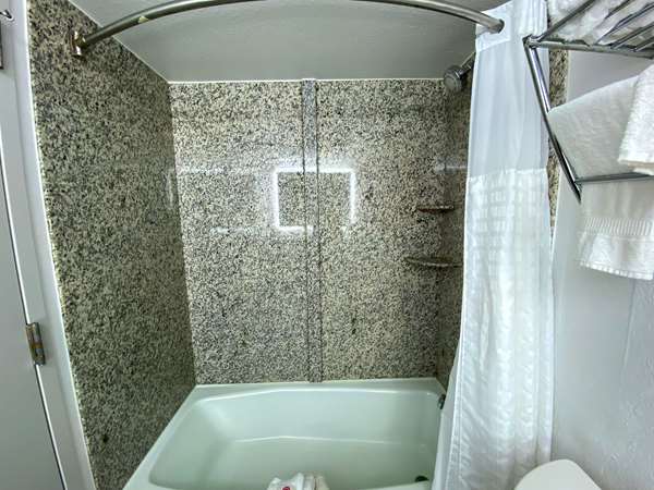  - Comfort Inn Conover - I-40, Exit 128