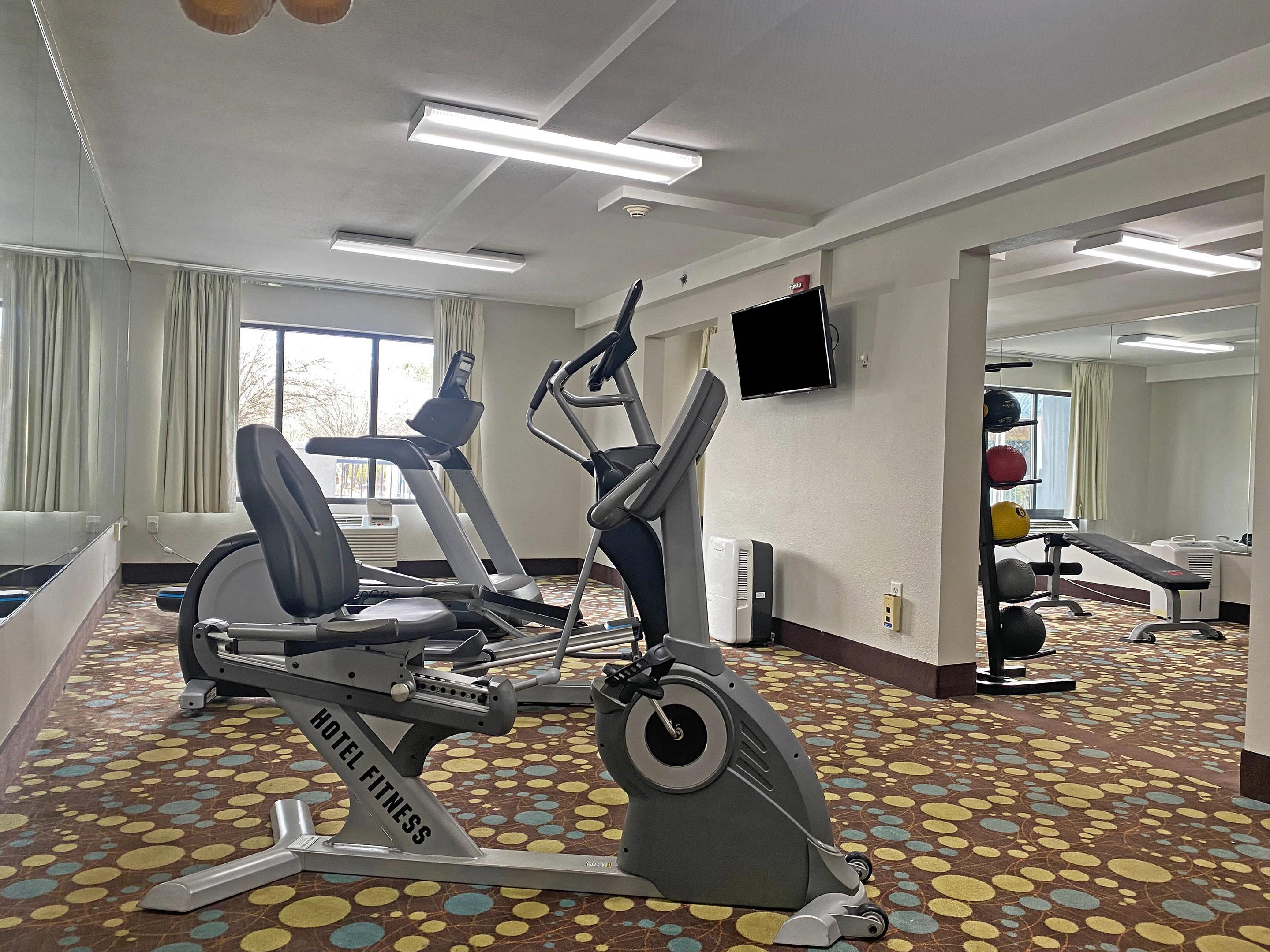 Fitness center | Comfort Inn Conover-Hickory