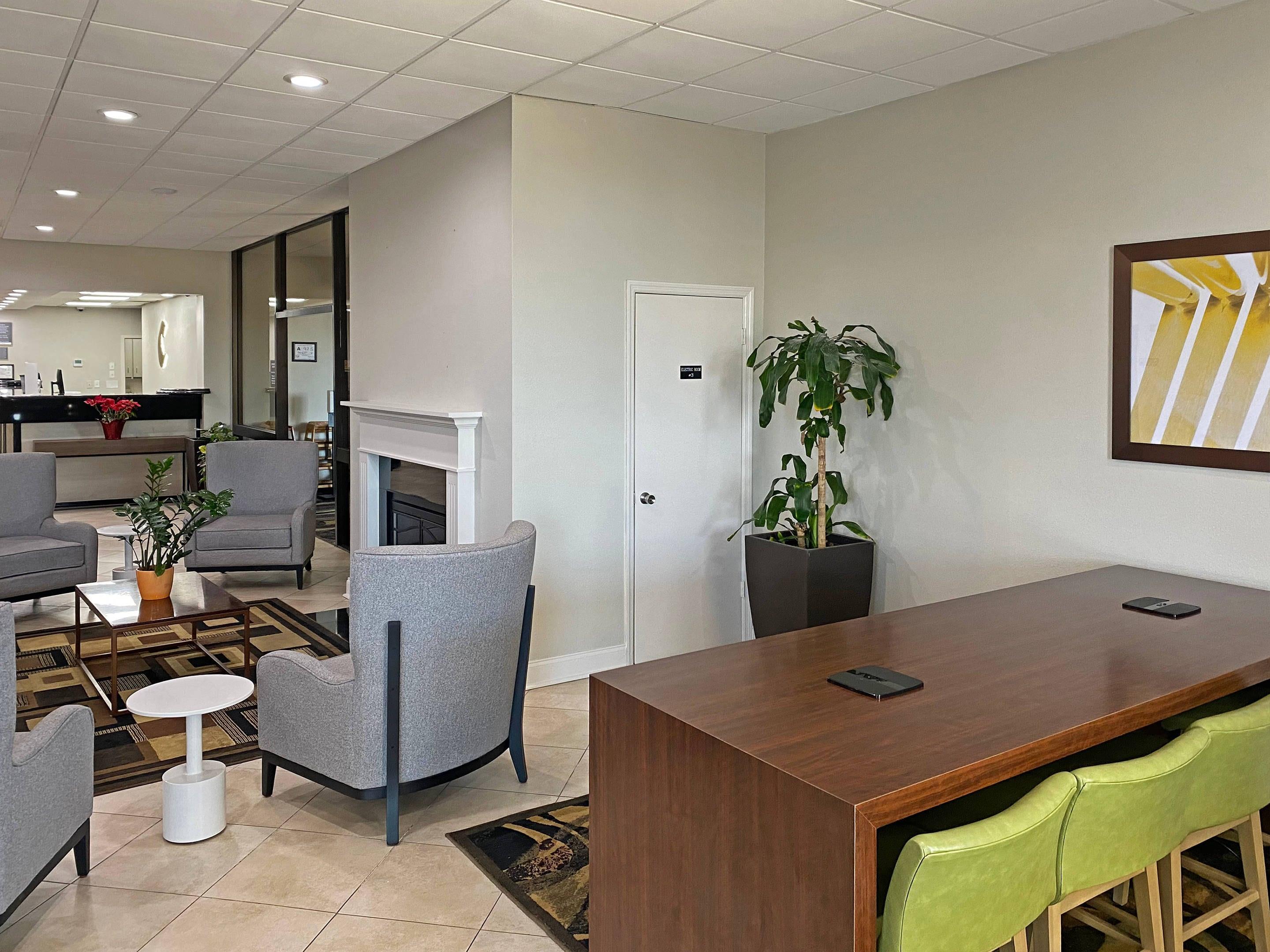 Hotel lobby | Comfort Inn Conover-Hickory