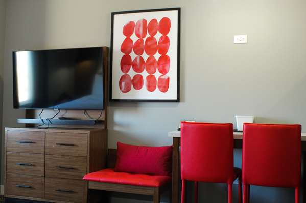  - Hawthorn Suites by Wyndham Oklahoma City - I-40, Exit 145