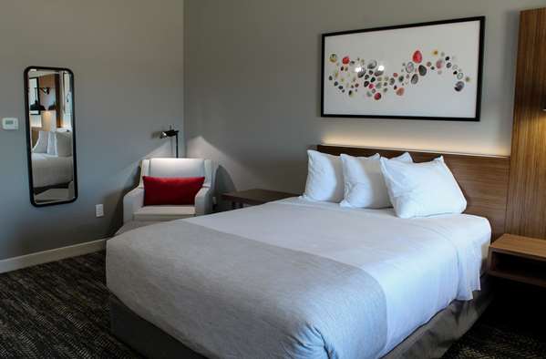  - Hawthorn Suites by Wyndham Oklahoma City - I-40, Exit 145