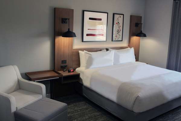  - Hawthorn Suites by Wyndham Oklahoma City - I-40, Exit 145