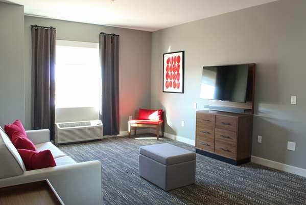  - Hawthorn Suites by Wyndham Oklahoma City - I-40, Exit 145