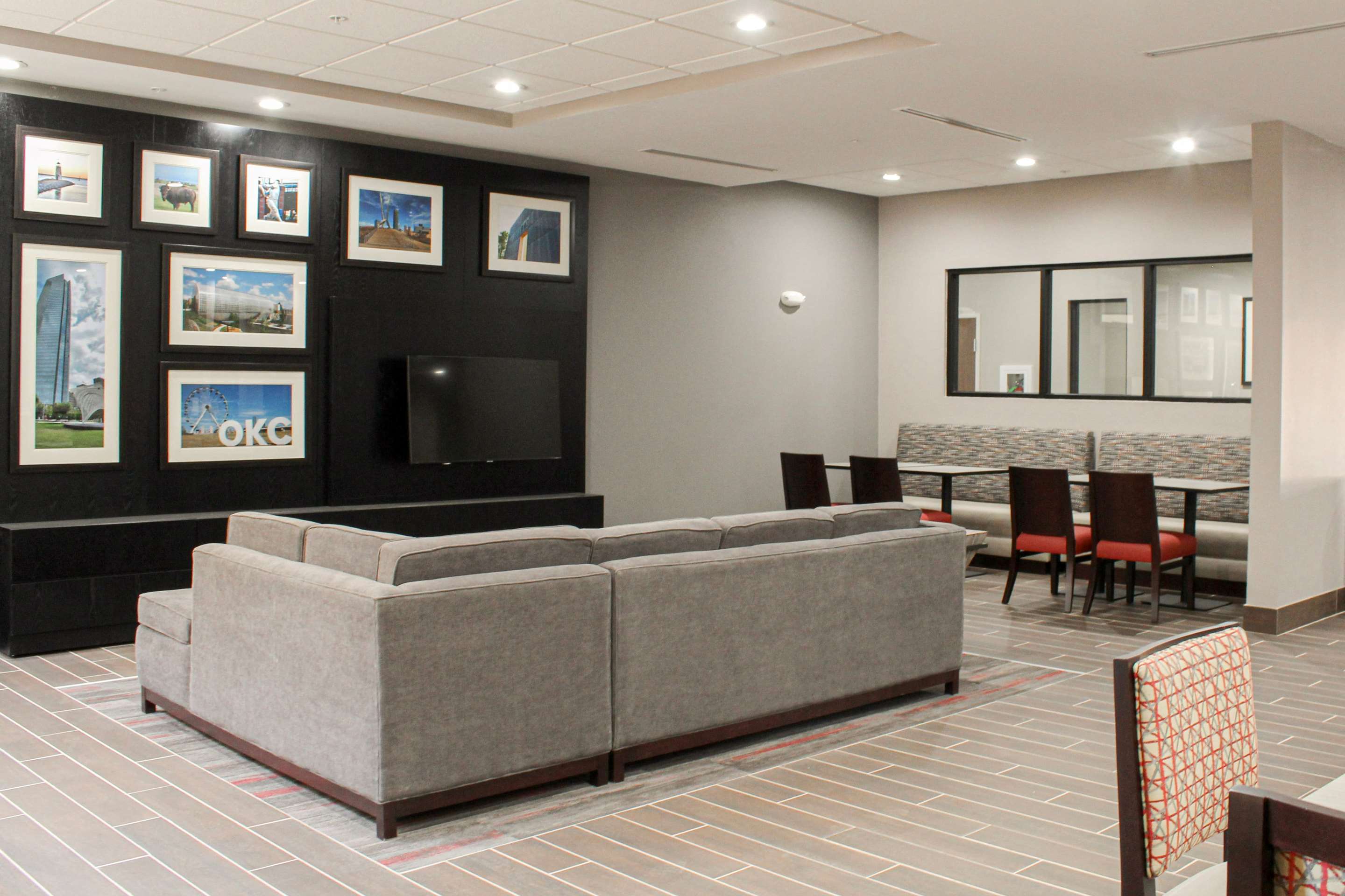 Breakfast Area | Hawthorn Extended Stay by Wyndham Oklahoma City Airport