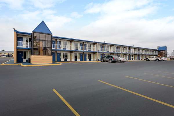 Exterior view - Days Inn Perrysburg - I-75, Exit 193