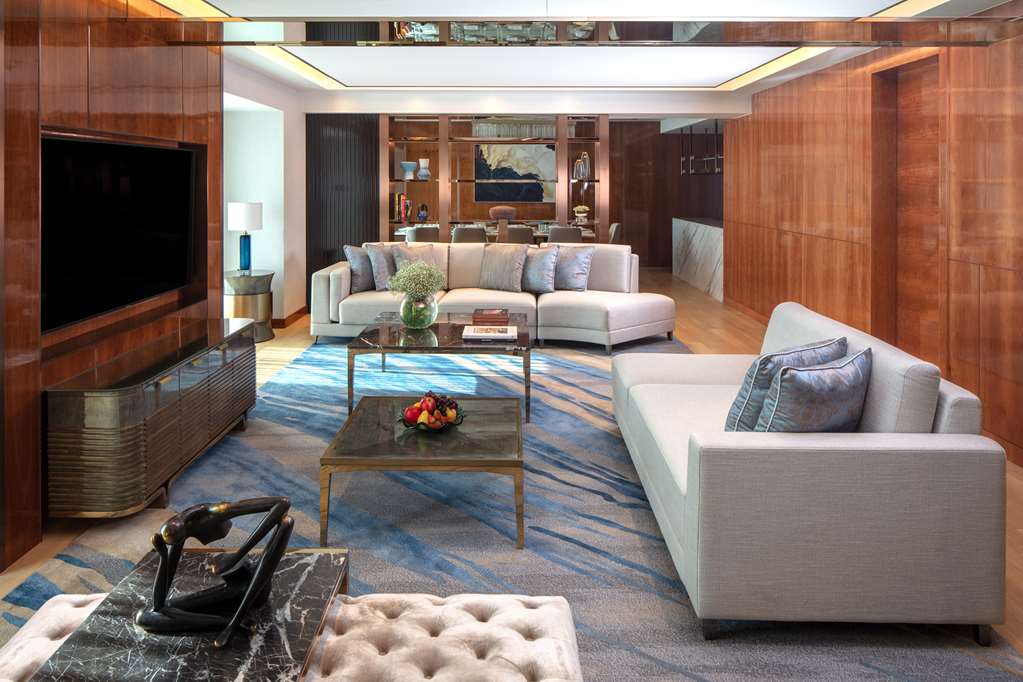 HYATT REGENCY TRIVANDRUM-guestroom-Guest Room,Suite,On-Site.jpg