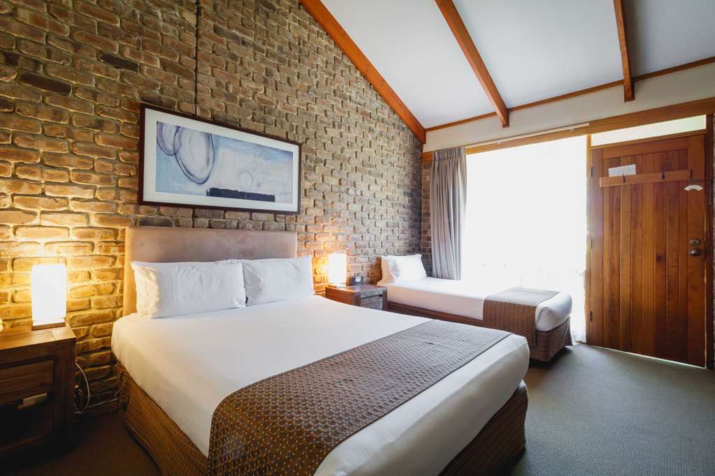 THE LODGE BY HAUS-guestroom-Guest Room,On-Site.jpg