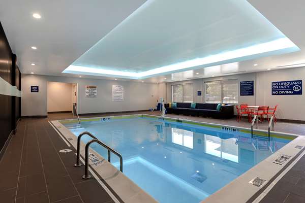 Pool - Tru by Hilton Galleria Ballpark Atlanta - I-75, Exit 260