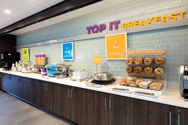 Amenities - Tru by Hilton Galleria Ballpark Atlanta - I-75, Exit 260