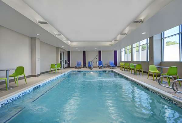 Pool - Home2 Suites by Hilton Atlanta Airport North East Point - I-85, Exit 73