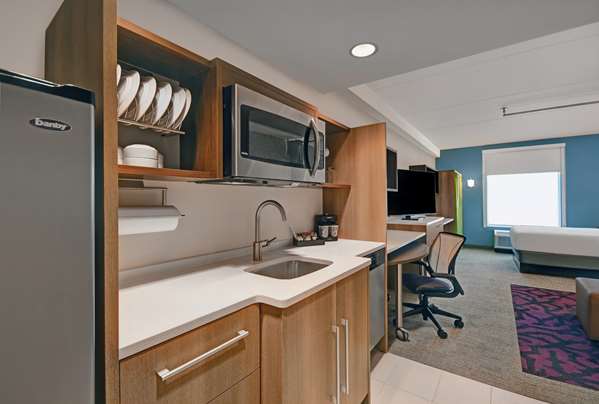  - Home2 Suites by Hilton Atlanta Airport North East Point - I-85, Exit 73