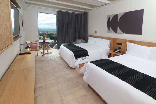 2 QUEEN BEDS WITH CITY VIEW