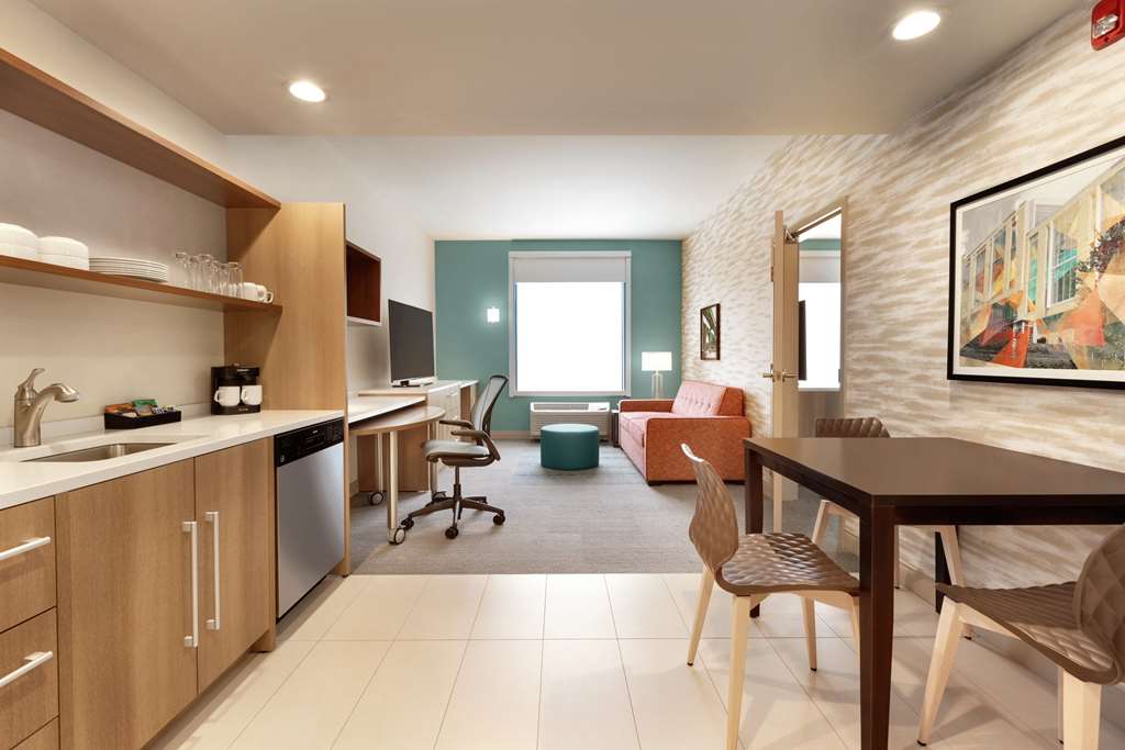 Home2 Suites by Hilton New Brunswick Room Type - 1KG ACC RI SHWR STE NONSMK