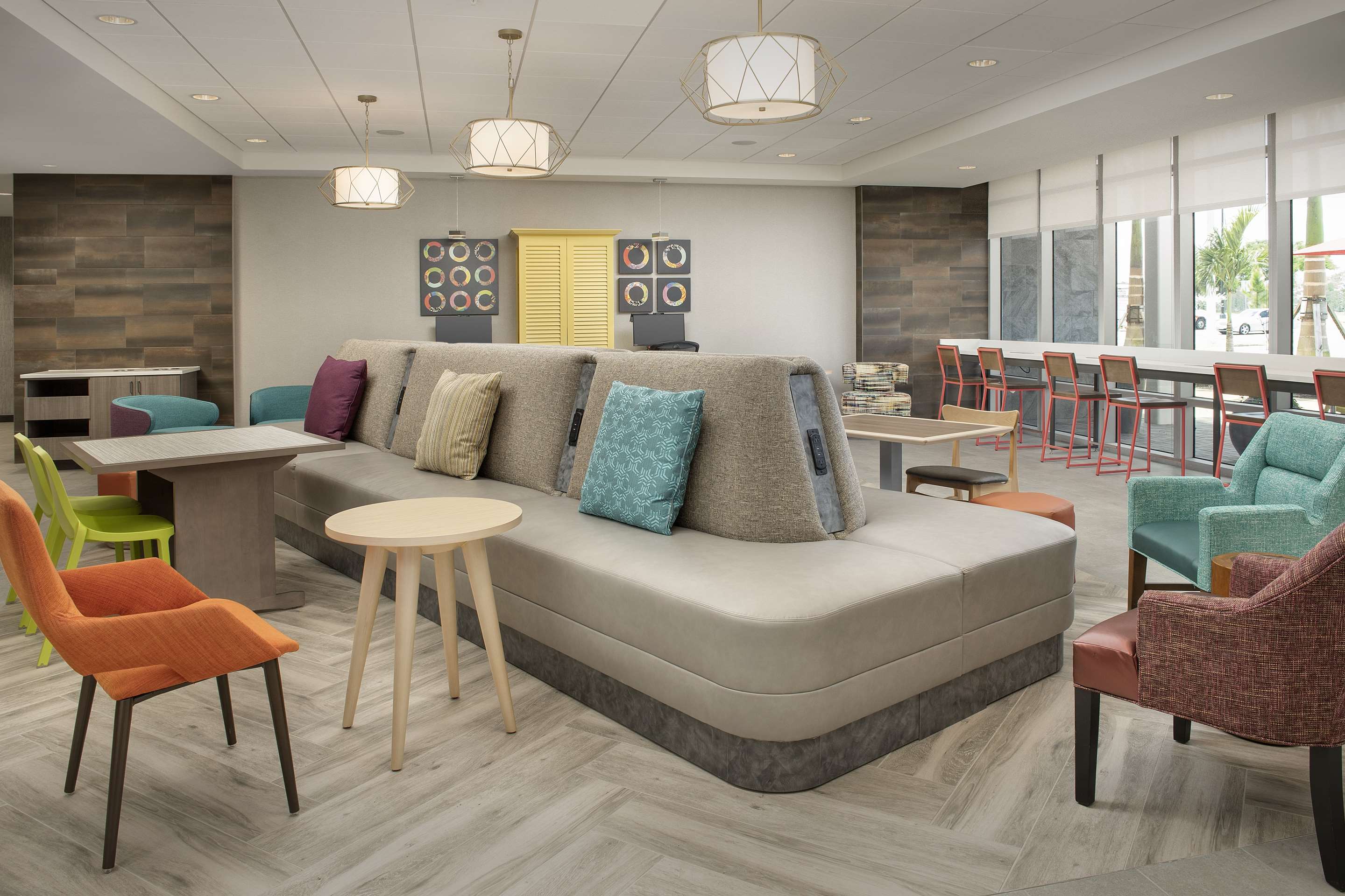Lobby | Home2 Suites by Hilton Fort Myers Airport