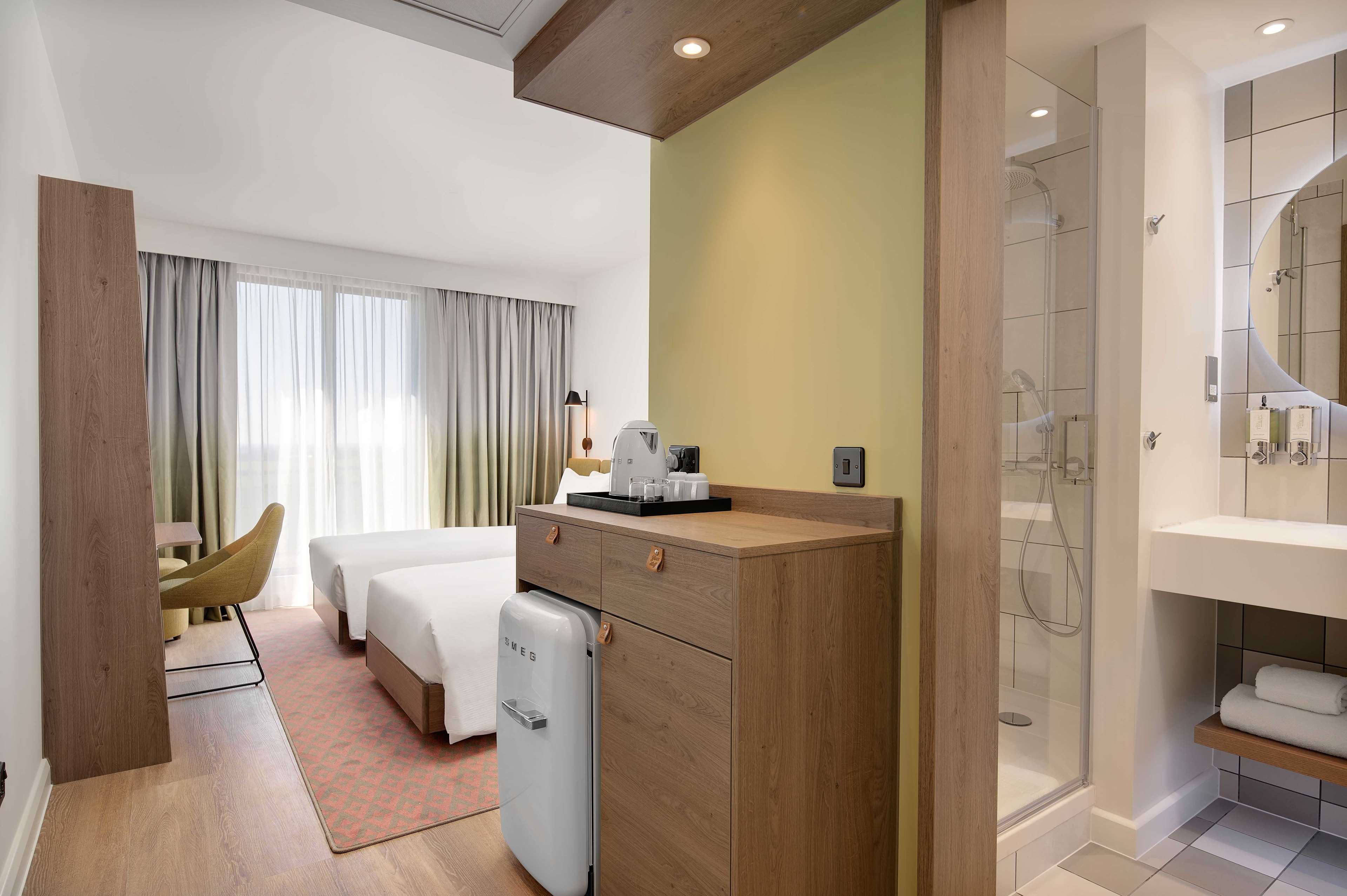 Hampton by Hilton High Wycombe Room Type - TWIN ROOM