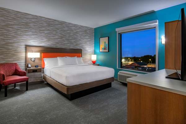  - Home2 Suites by Hilton at 72nd St Omaha - I-80, Exit 449