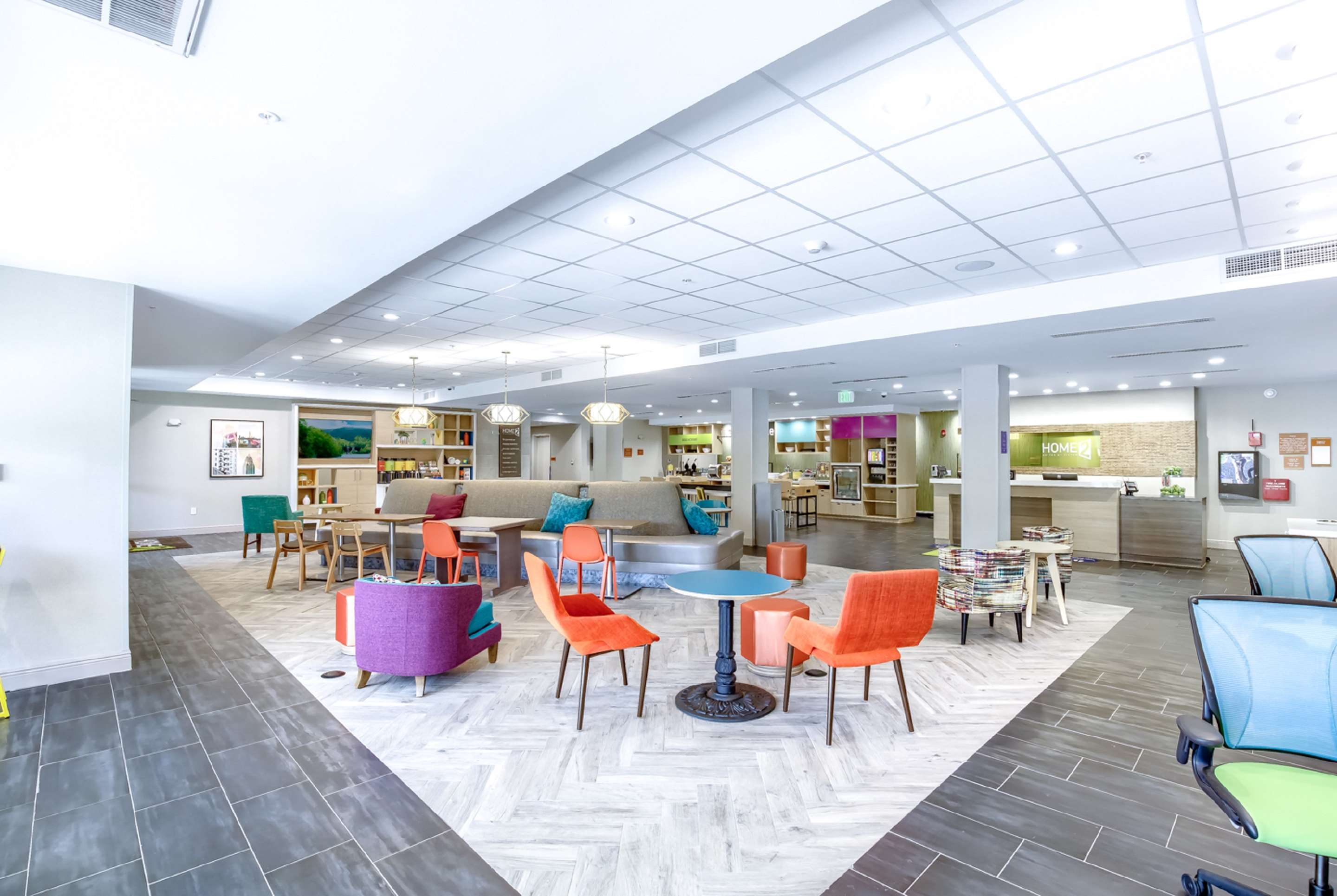 Lobby | Home2 Suites by Hilton Daphne Spanish Fort