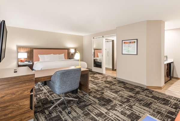  - Hampton Inn & Suites Benton Harbor - I-94, Exit 29