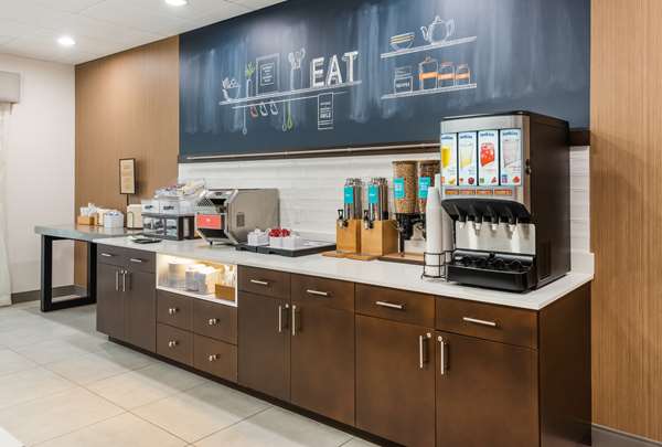 Amenities - Hampton Inn & Suites Benton Harbor - I-94, Exit 29
