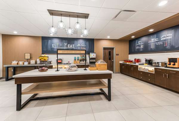 Amenities - Hampton Inn & Suites Benton Harbor - I-94, Exit 29