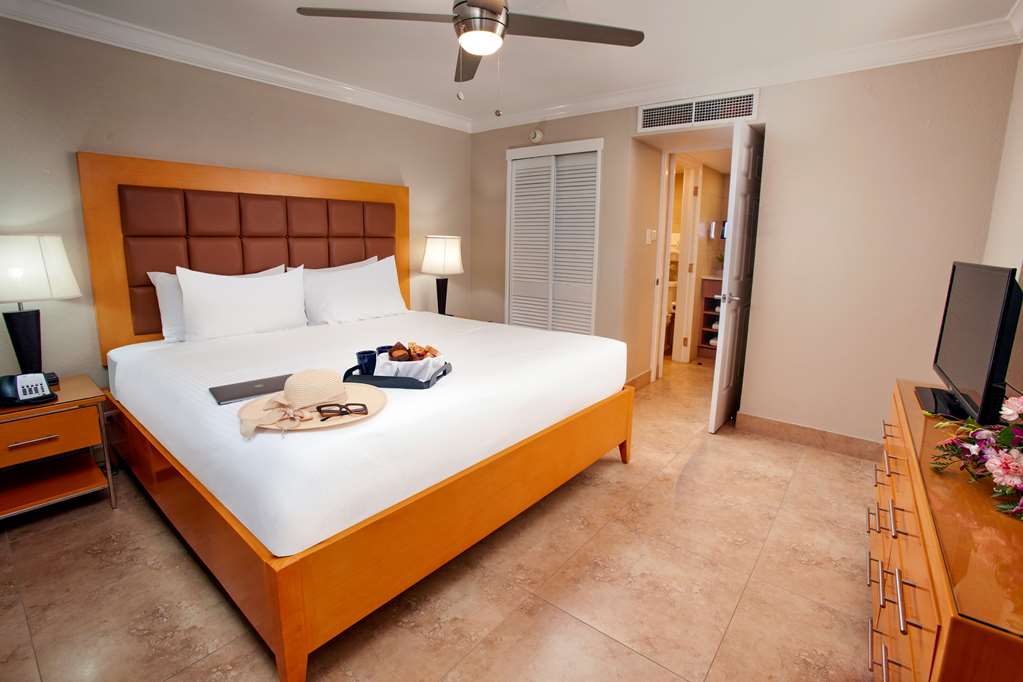 DIVI SOUTHWINDS BEACH RESORT-guestroom-Guest Room,Suite,On-Site.jpg