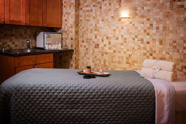 Spa - Viana Hotel & Spa Westbury