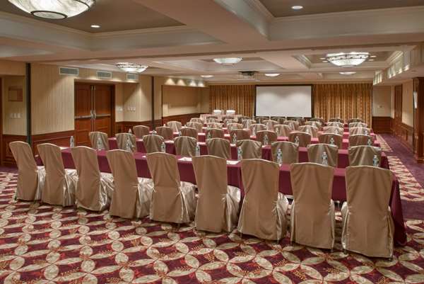  - Viana Hotel & Spa Westbury