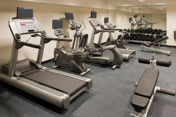 Fitness/ Exercise Room - Viana Hotel & Spa Westbury