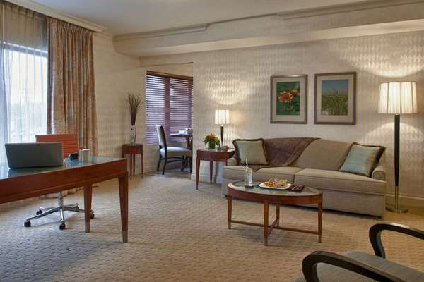  - Viana Hotel & Spa Westbury