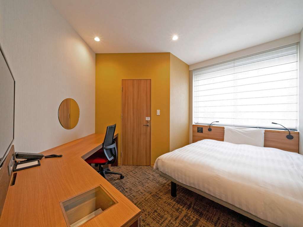COMFORT INN FUKUOKA TENJIN-guestroom-Guest Room,On-Site.jpg