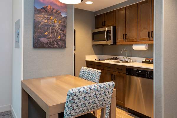  - Homewood Suites by Hilton Downtown Albuquerque - I-25, Exit 224