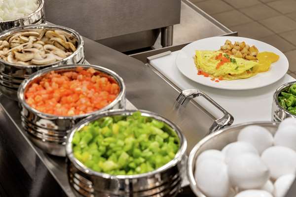 Amenities - Embassy Suites Round Rock