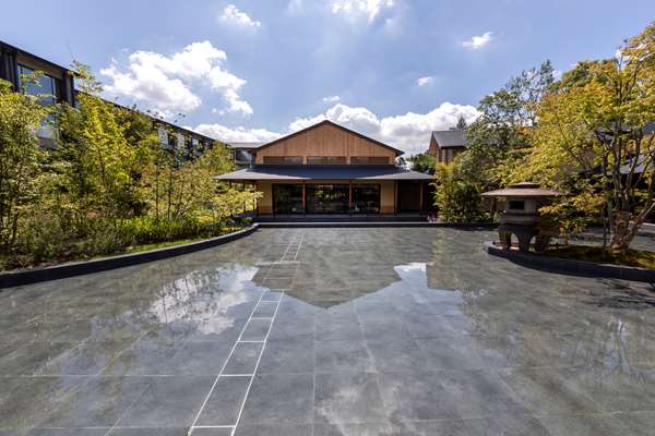 ROKU KYOTO LXR HOTELS AND RESORTS - Photo 9