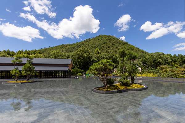 ROKU KYOTO LXR HOTELS AND RESORTS - Photo 13