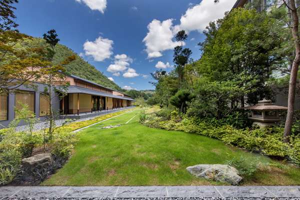 ROKU KYOTO LXR HOTELS AND RESORTS - Photo 6