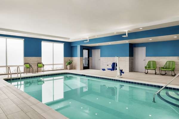 Pool - Hampton Inn & Suites Olean